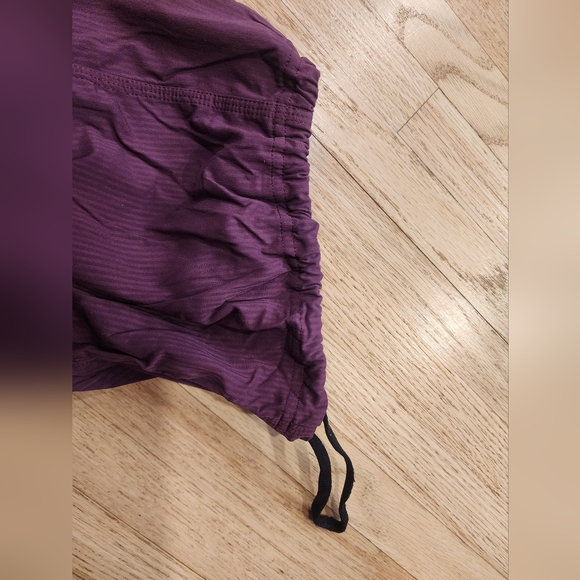 Lululemon Studio Pant II Sz. 6 - Picture 5 of 5